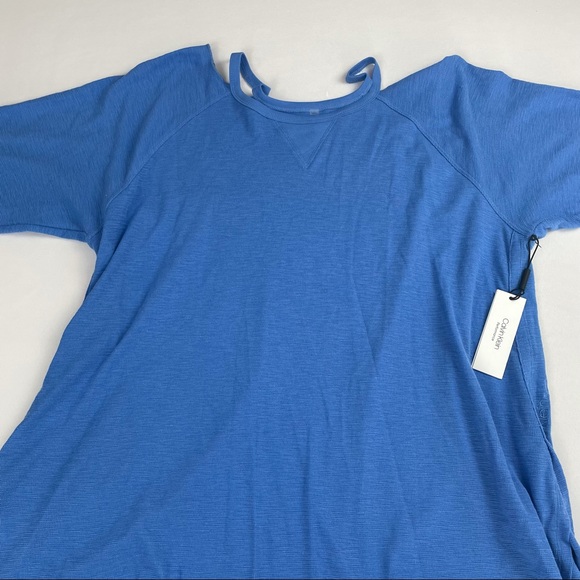 Calvin Klein - Picture 3 of 5